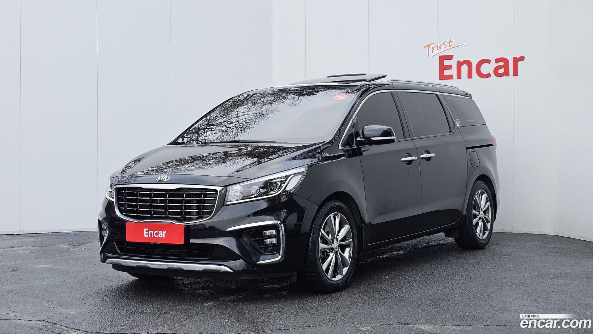 Main__Slider__Photo:Canival Kia 2018.5-0