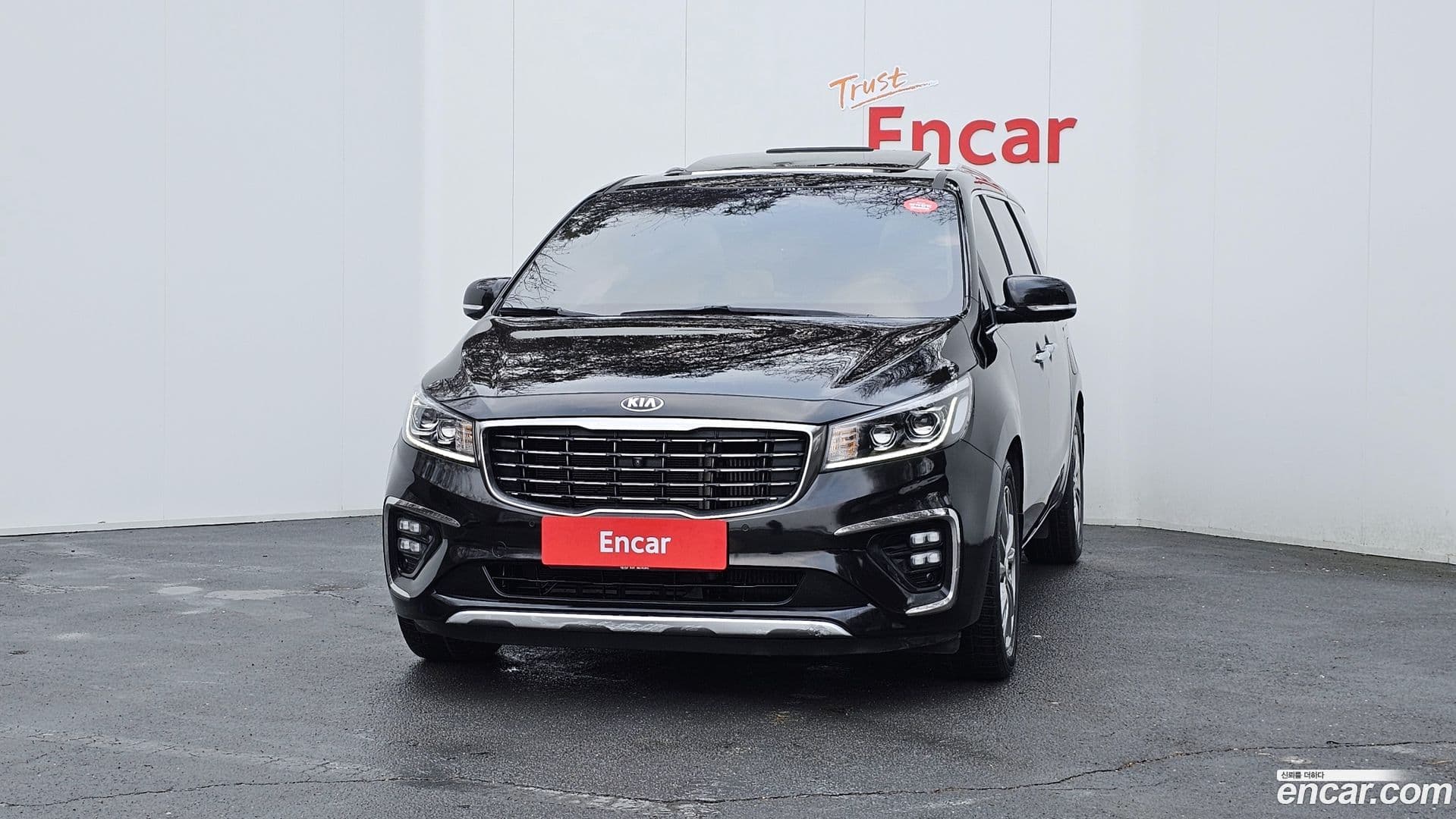 Main__Slider__Photo:Canival Kia 2018.5-2