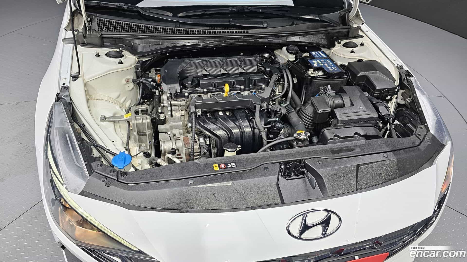 AVANTE Hyundai 2020.3-INNER-006