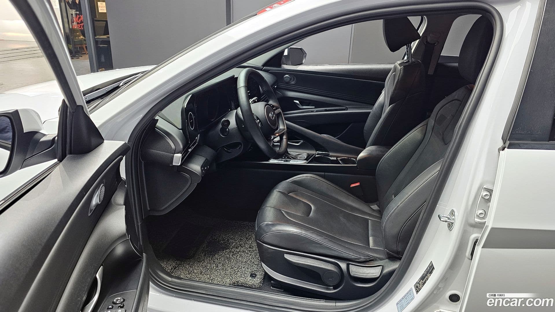 Main__Slider__Photo:AVANTE Hyundai 2020.3-9