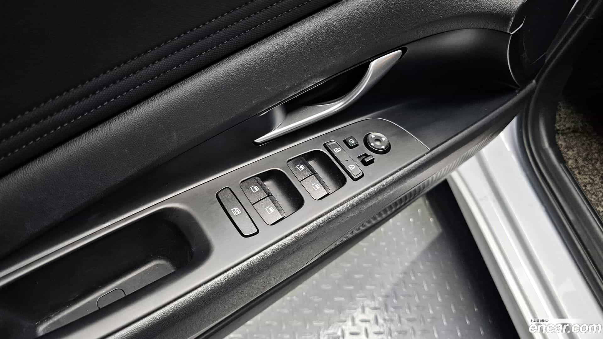 AVANTE Hyundai 2020.3-OPTION-021