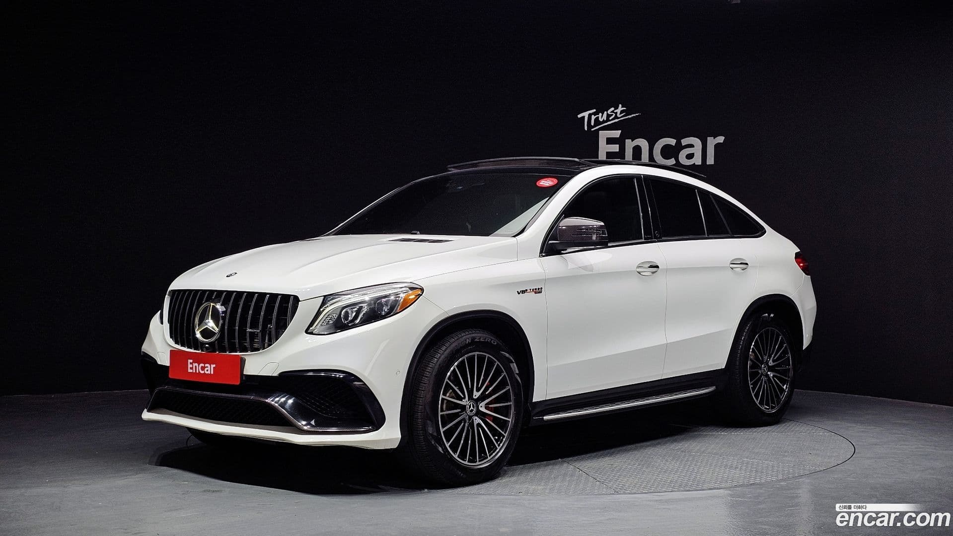 Main__Slider__Photo:GLE-Class Mercedes-Benz 2017.2-0