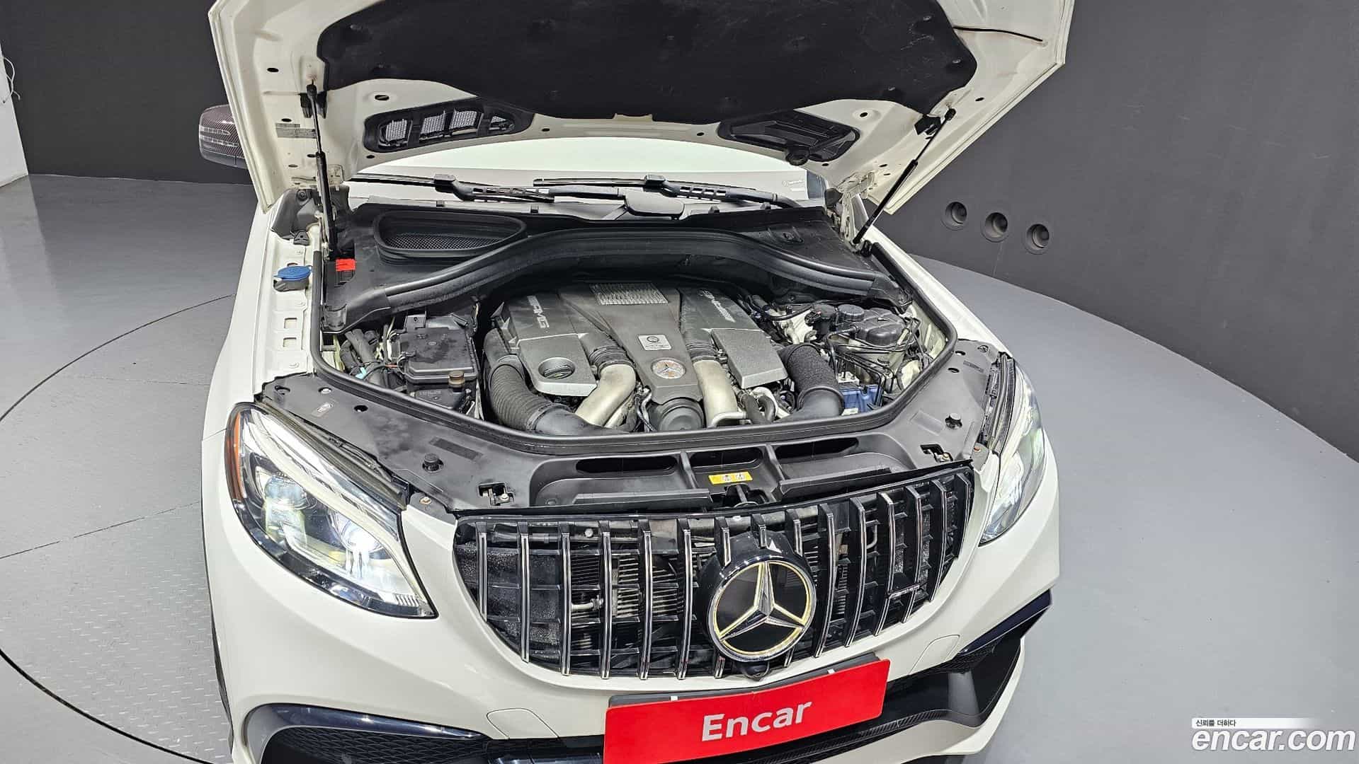 GLE-Class Mercedes-Benz 2017.2-INNER-006