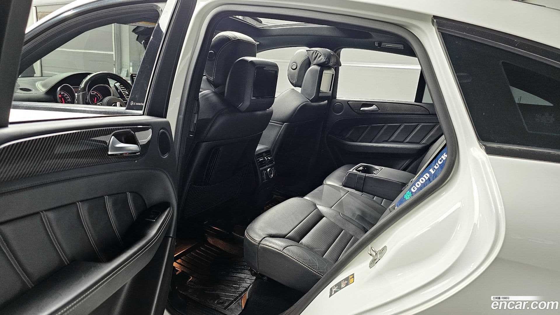 Main__Slider__Photo:GLE-Class Mercedes-Benz 2017.2-10