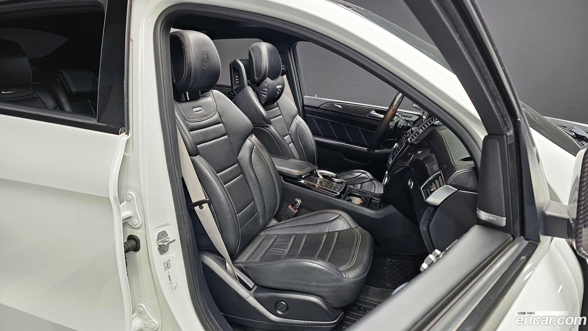 Main__Slider__Photo:GLE-Class Mercedes-Benz 2017.2-11