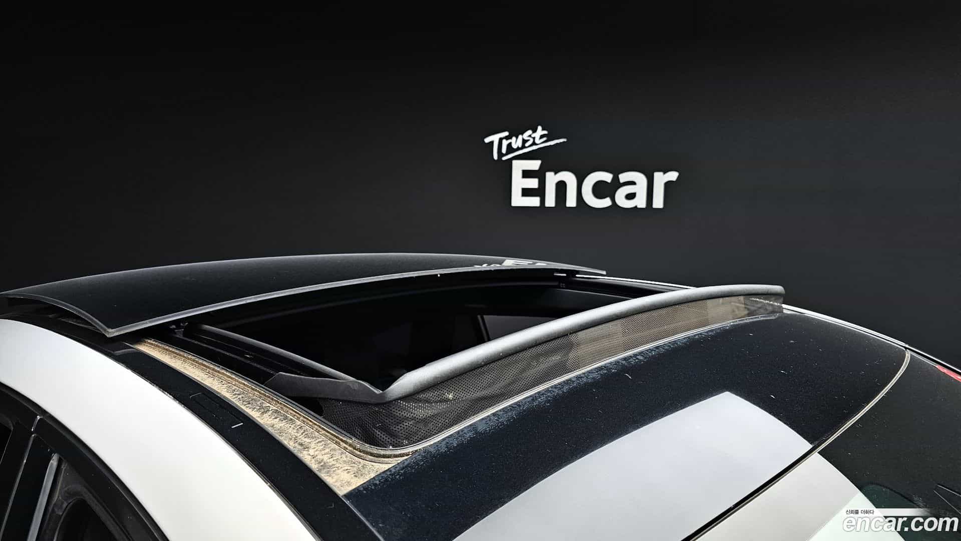 GLE-Class Mercedes-Benz 2017.2-OPTION-024