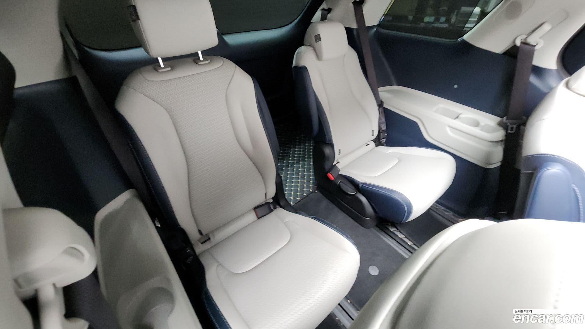 Main__Slider__Photo:Canival Kia 2024.9-18