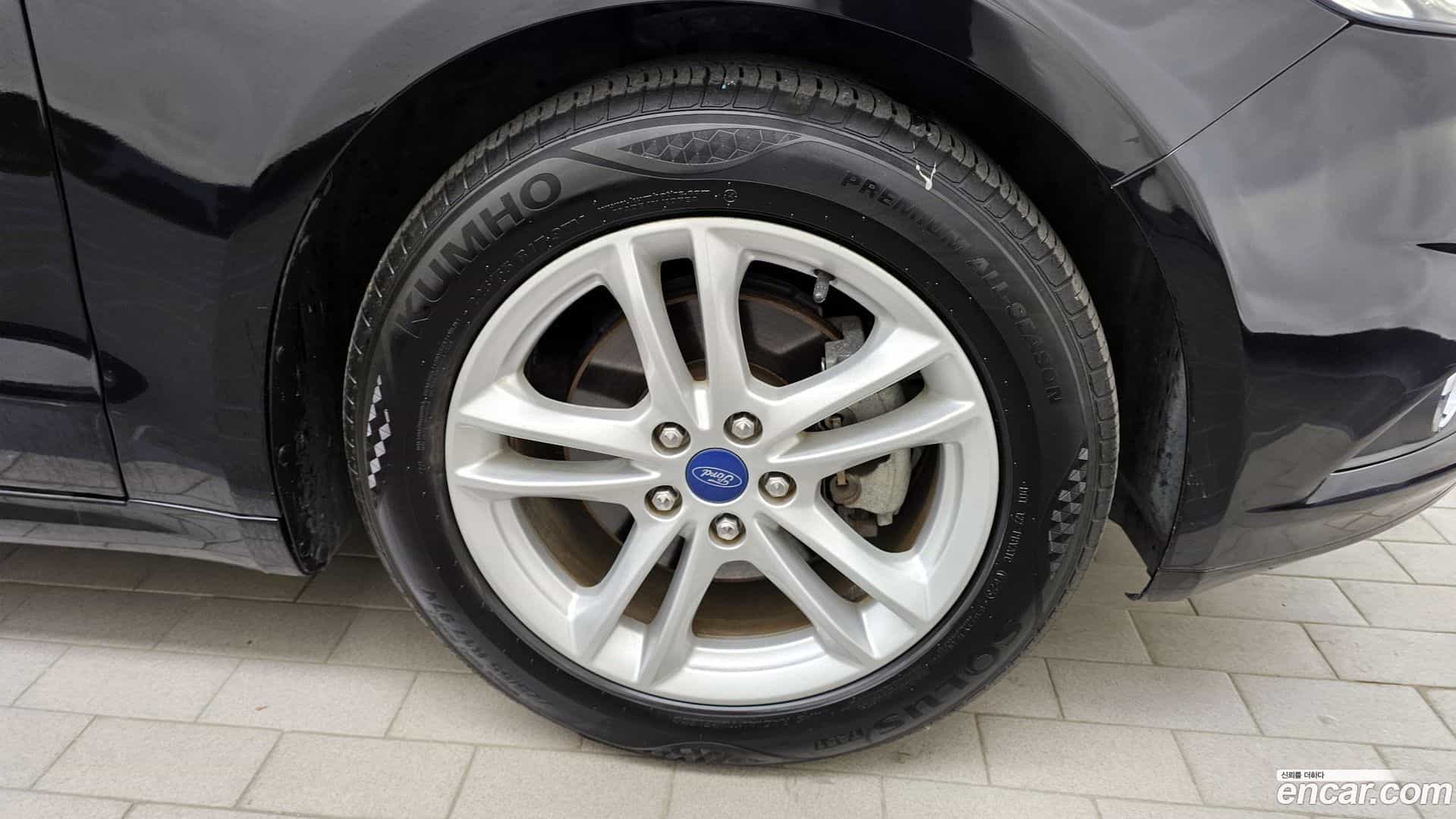 Mondeo Ford 2017.11-OUTER-005