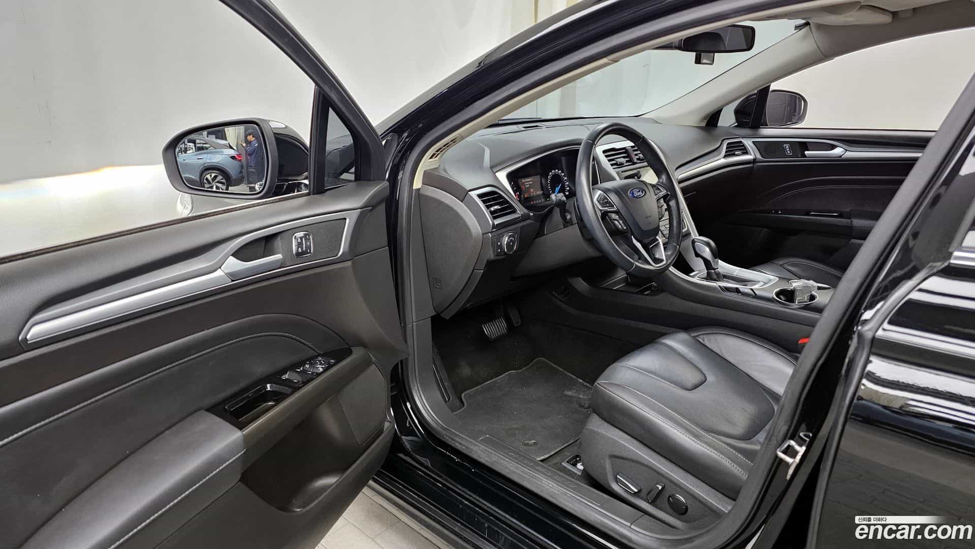 Mondeo Ford 2017.11-INNER-010