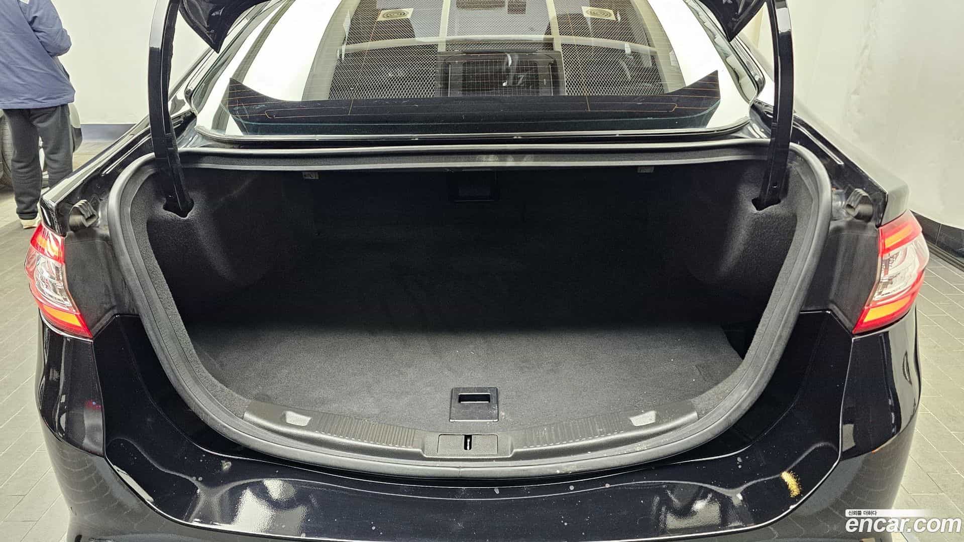 Mondeo Ford 2017.11-OPTION-024