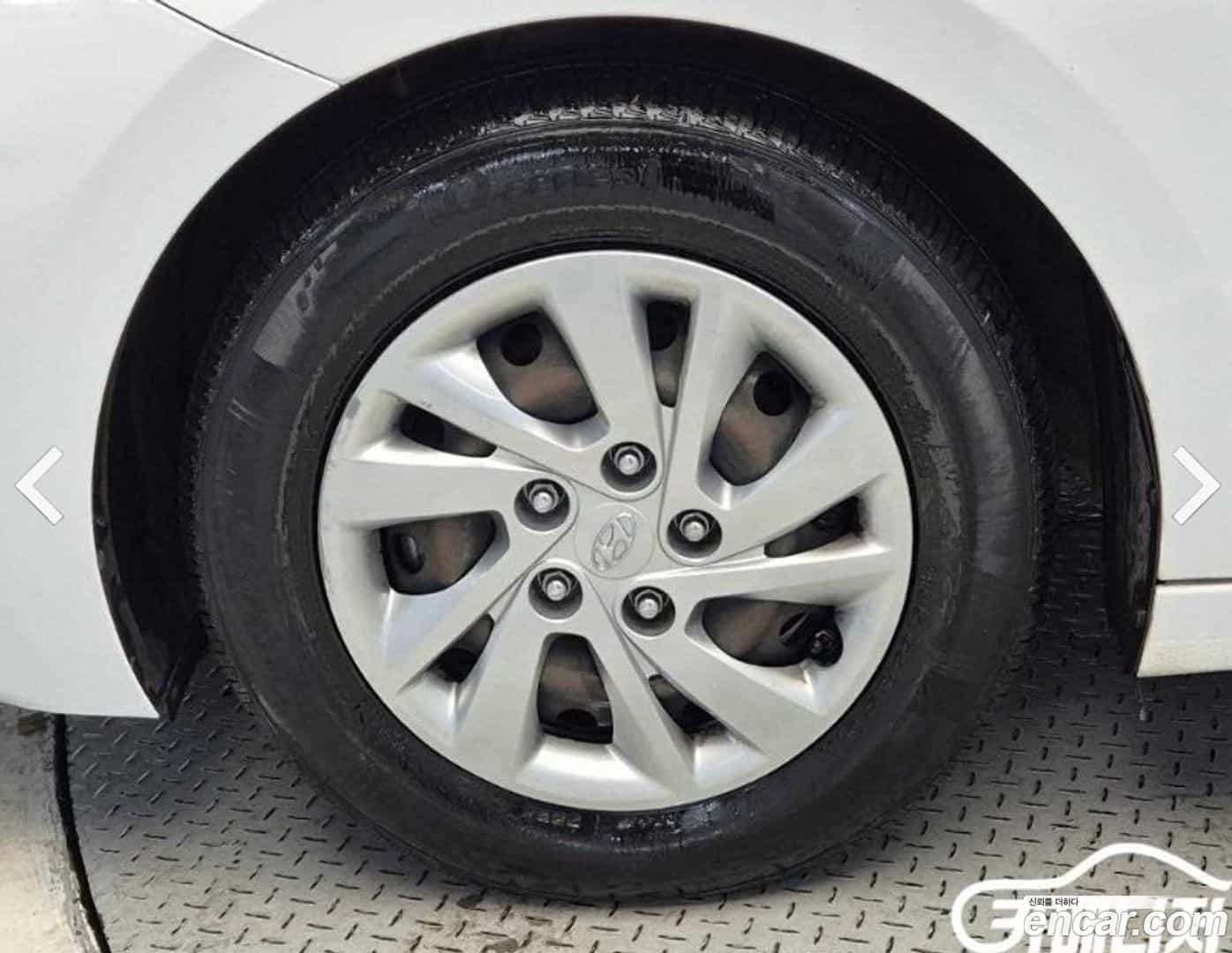 AVANTE Hyundai 2018.11-OPTION-023