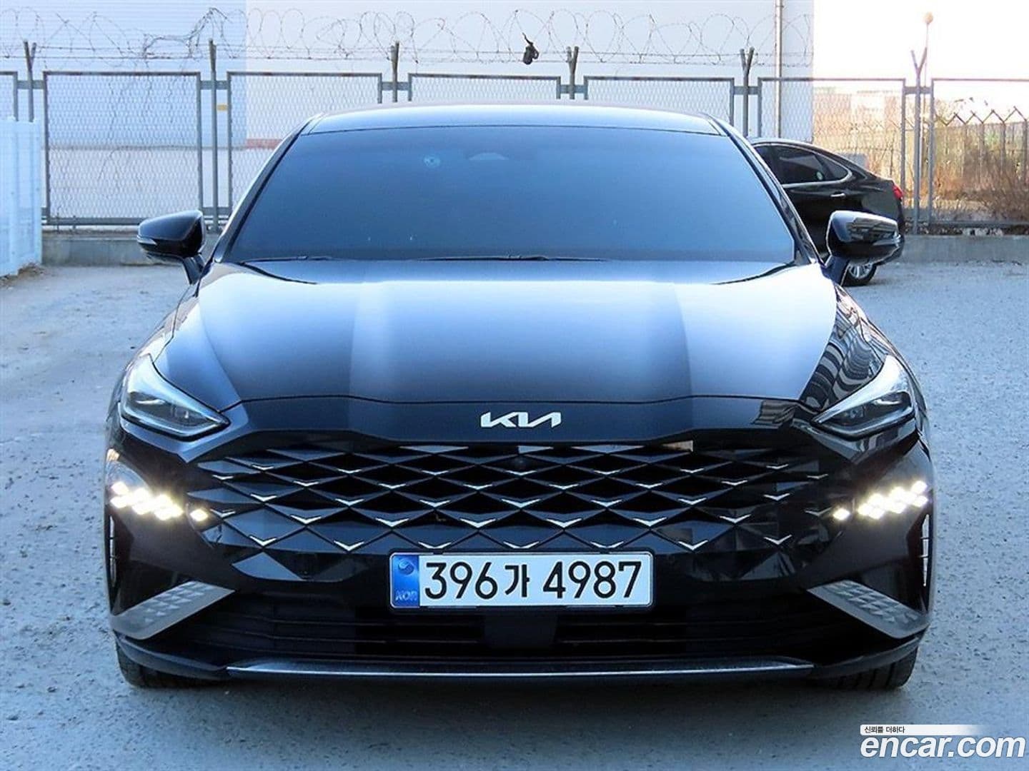 Main__Slider__Photo:K8 Kia 2021.4-2