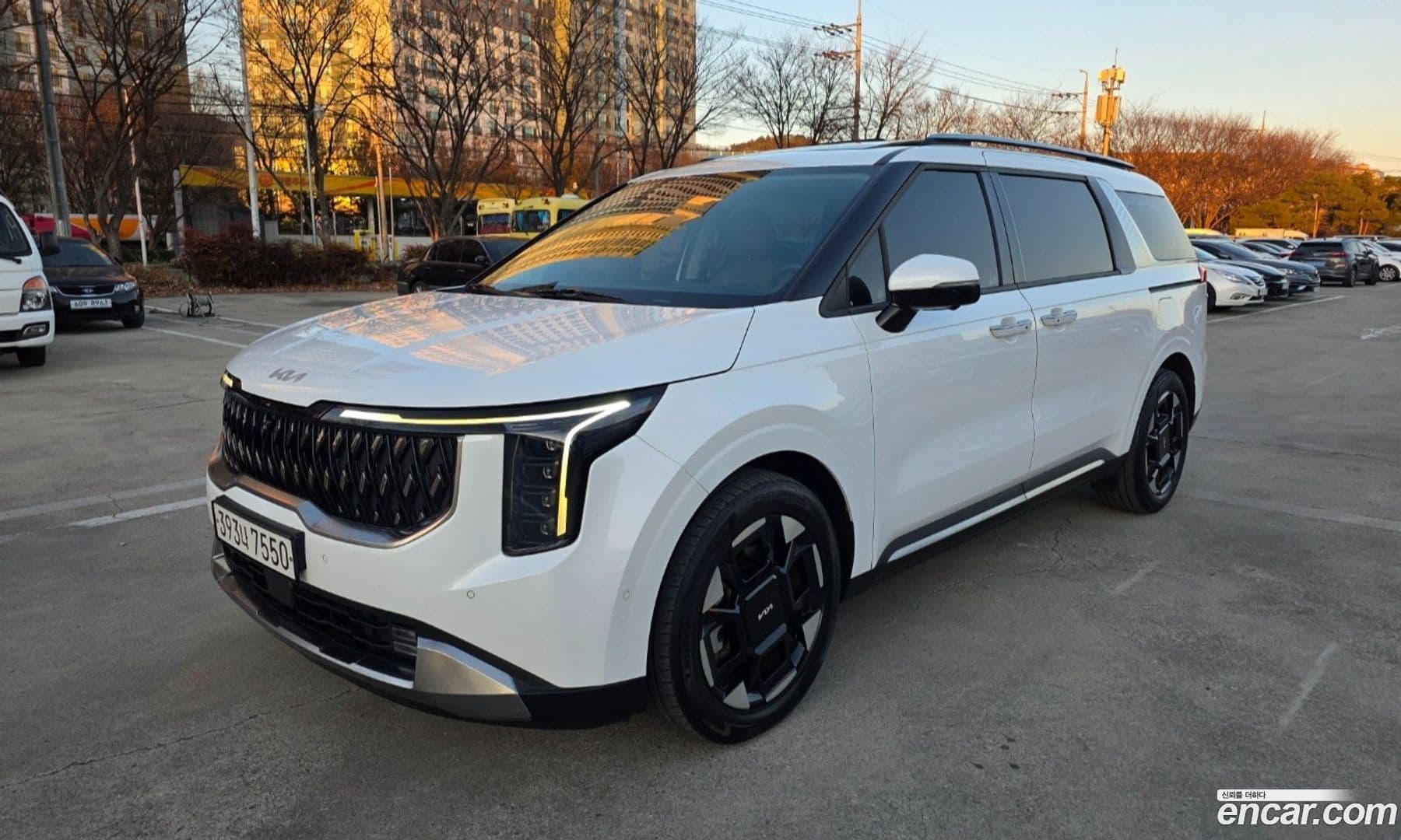 Main__Slider__Photo:Canival Kia 2024.1-2