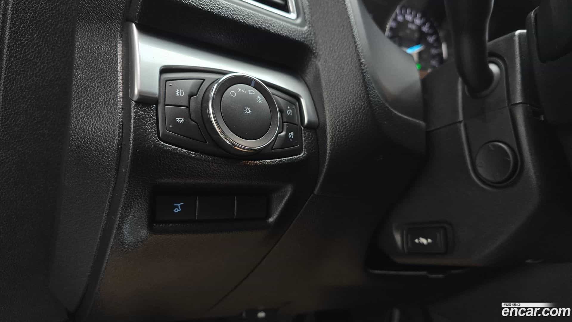 Explorer Ford 2017.6-OPTION-018