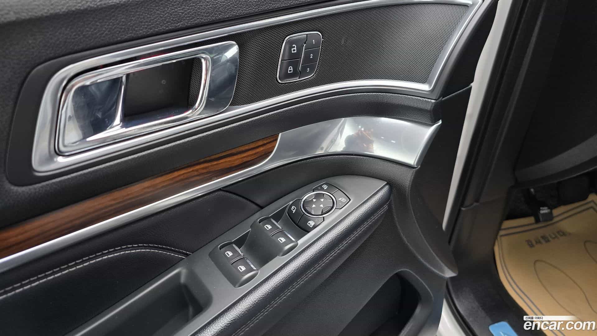 Explorer Ford 2017.6-OPTION-021