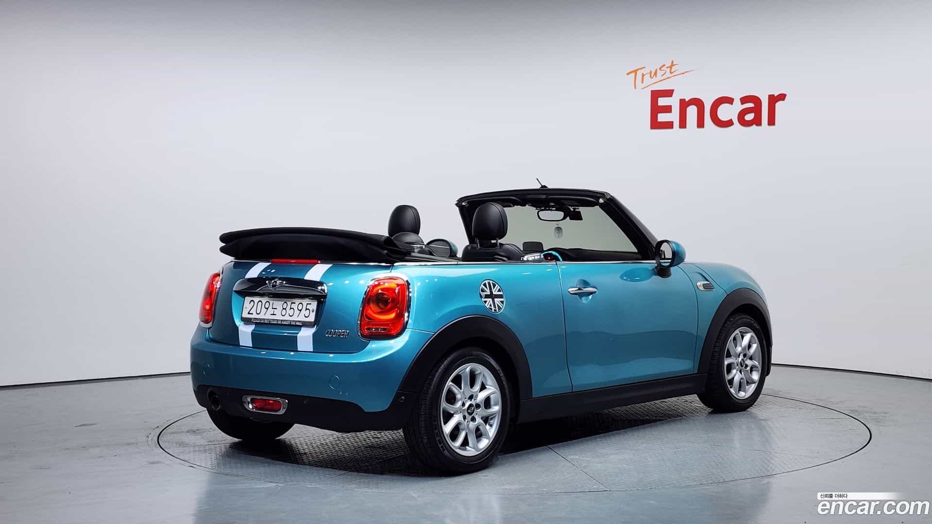 Cooper Convertible Mini 2018.4-OUTER-002