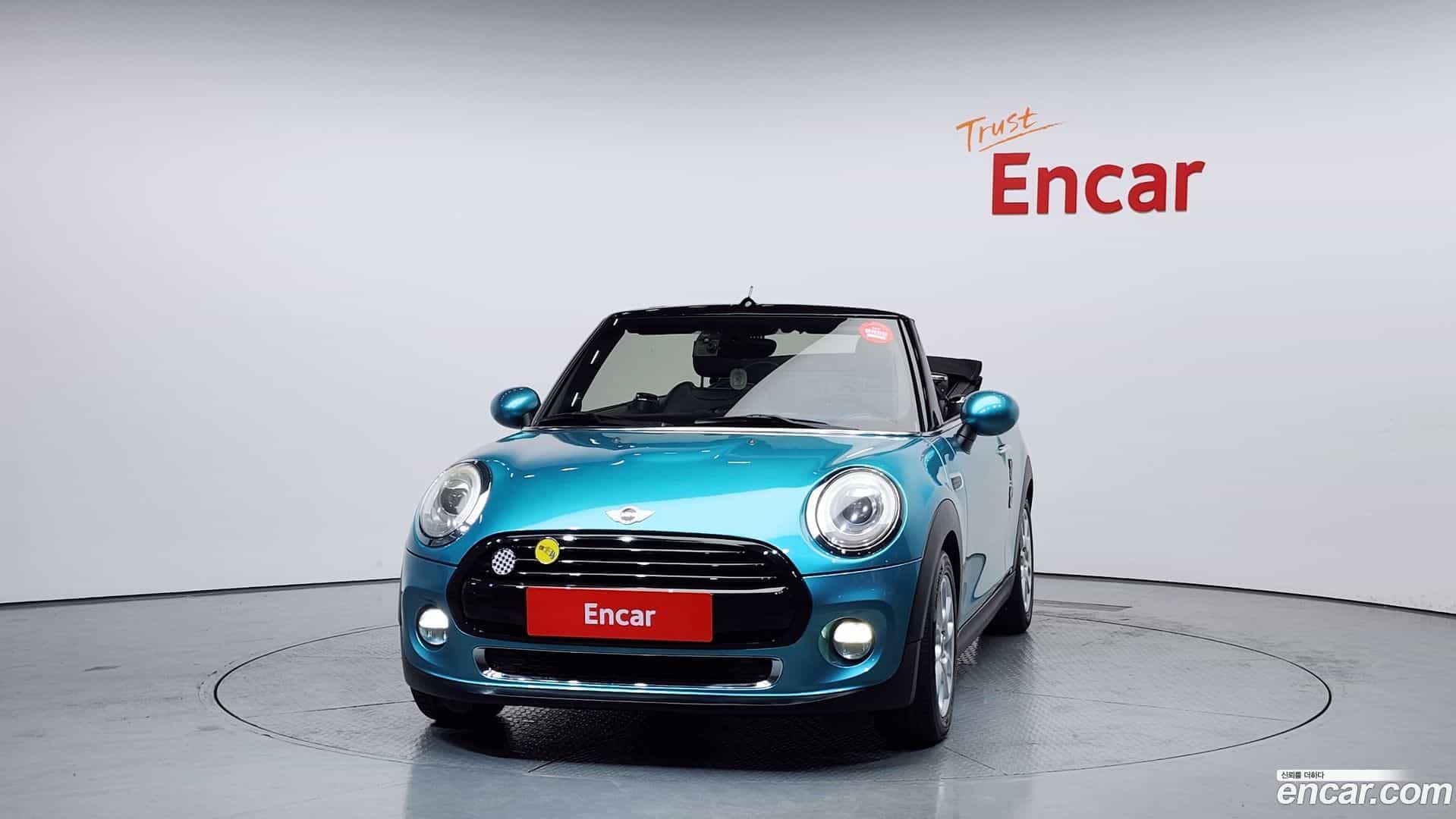 Cooper Convertible Mini 2018.4-OUTER-003