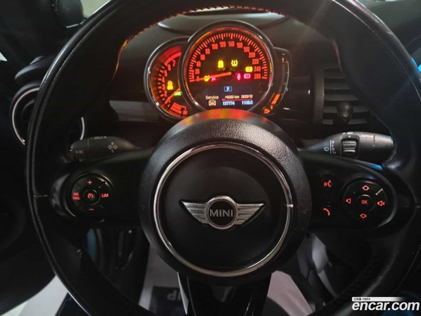 Cooper Convertible Mini 2018.4-OPTION-020