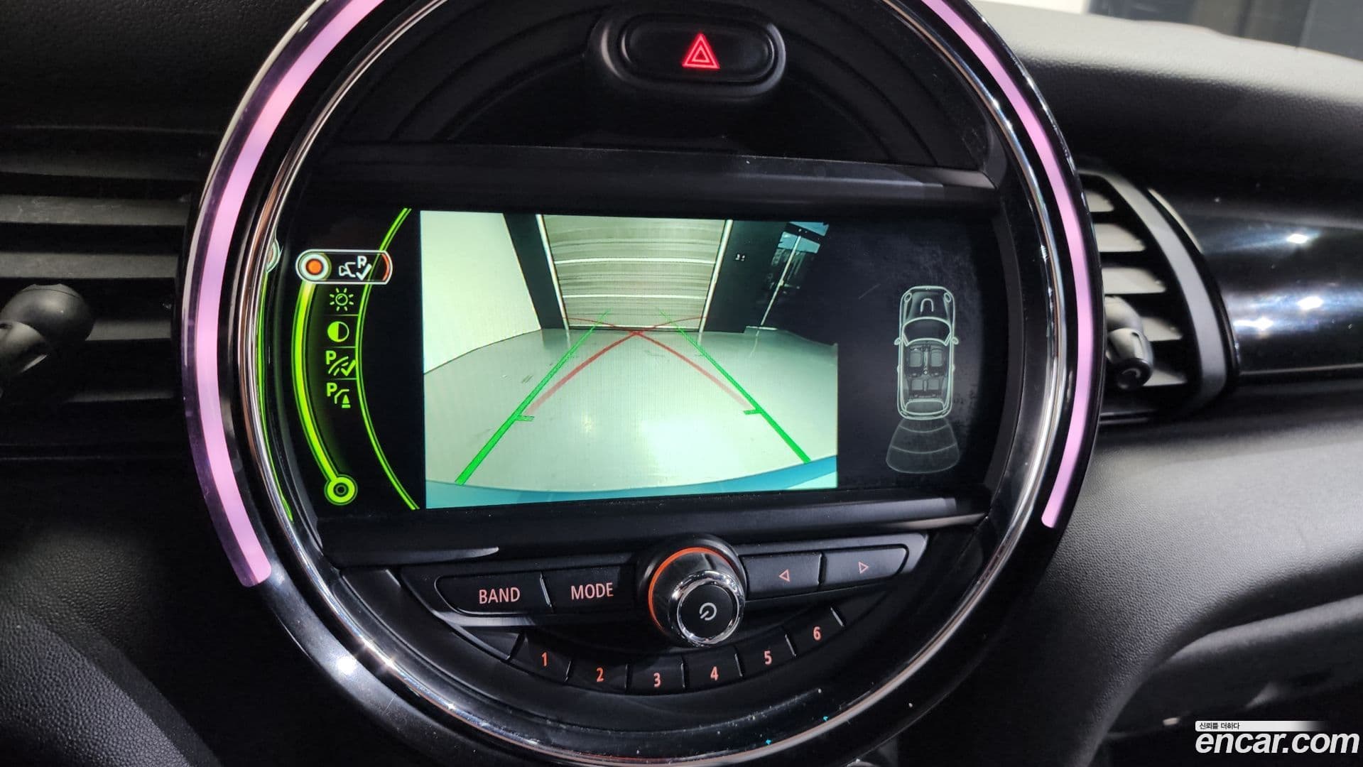 Main__Slider__Photo:Cooper Convertible Mini 2018.4-17