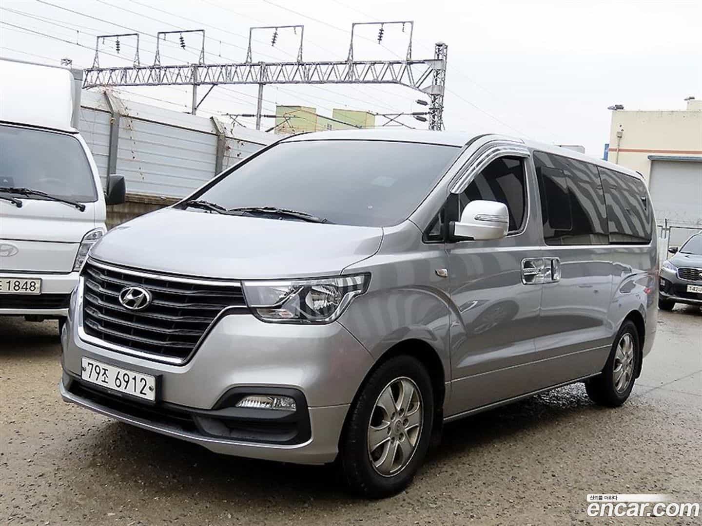Starex Hyundai 2018.2-OUTER-002