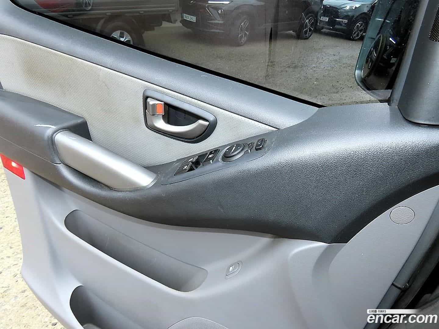 Starex Hyundai 2018.2-OPTION-017