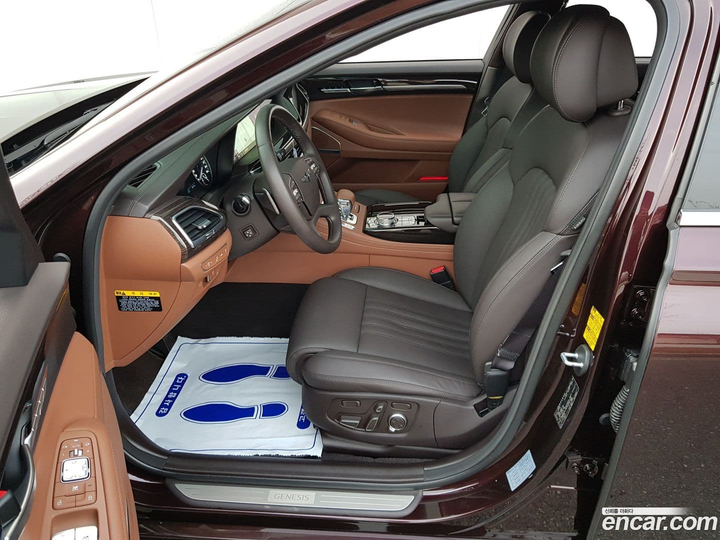 Main__Slider__Photo:G90 Genesis 2019.8-1