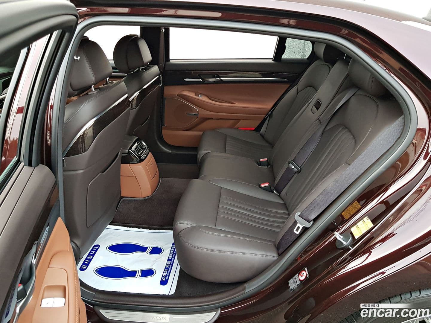 Main__Slider__Photo:G90 Genesis 2019.8-10