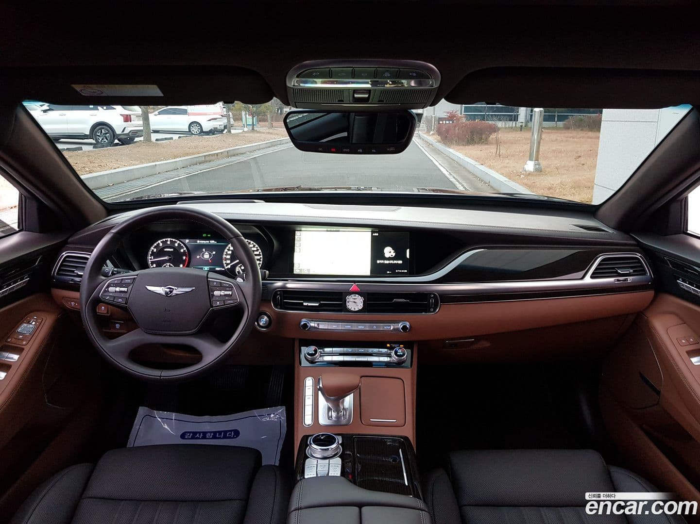 Main__Slider__Photo:G90 Genesis 2019.8-16