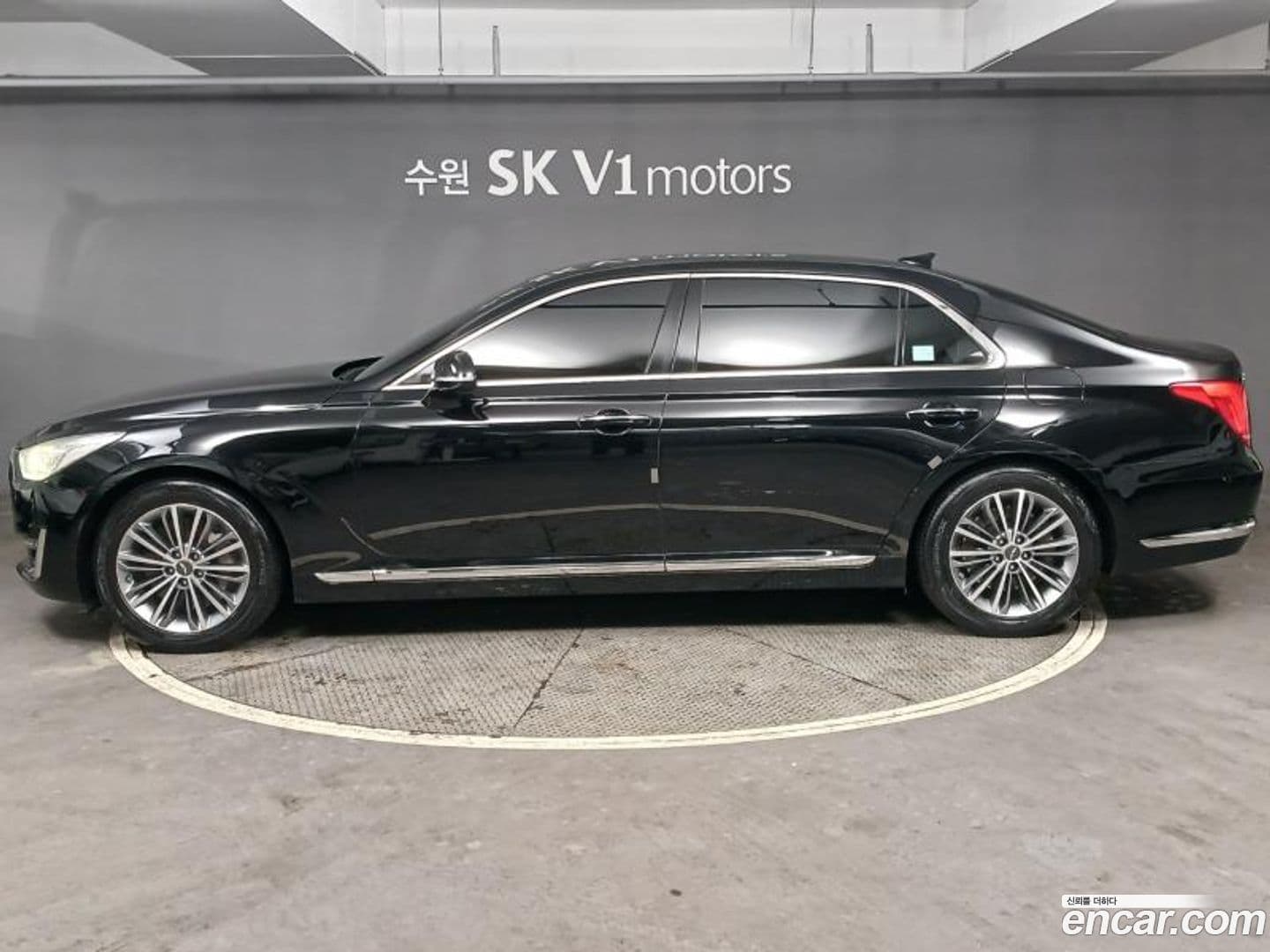 Main__Slider__Photo:EQ900 Genesis 2016.8-4