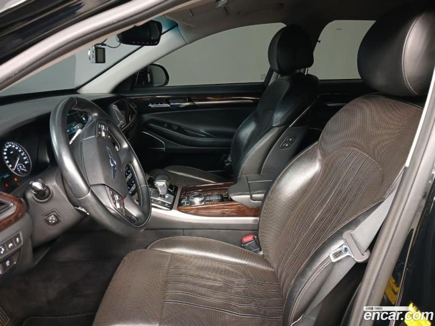 Main__Slider__Photo:EQ900 Genesis 2016.8-6