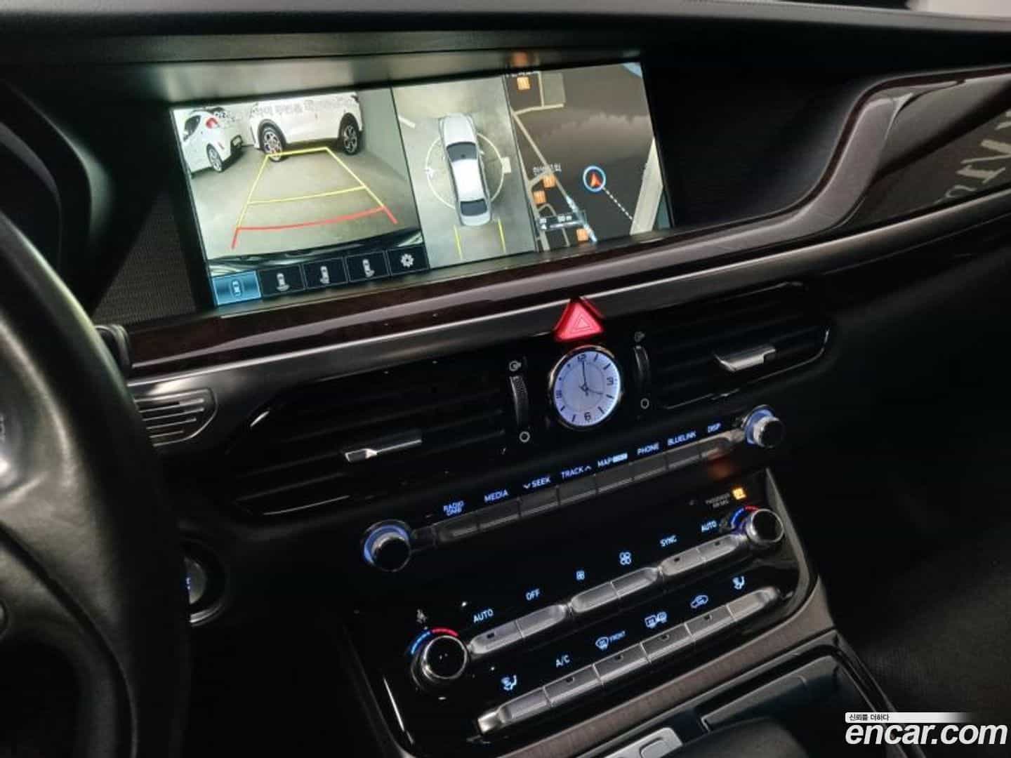 EQ900 Genesis 2016.8-OPTION-018