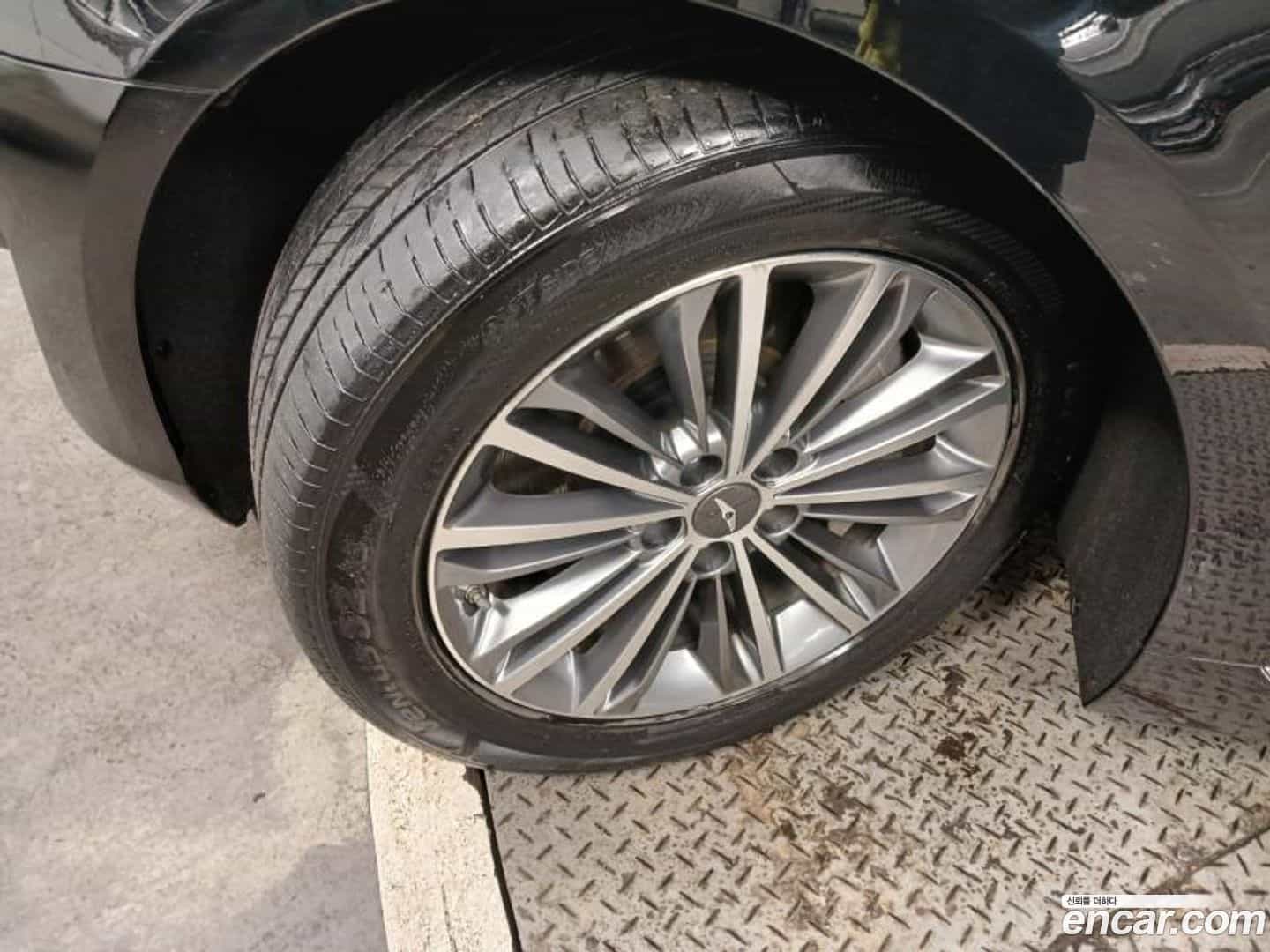 EQ900 Genesis 2016.8-OPTION-024