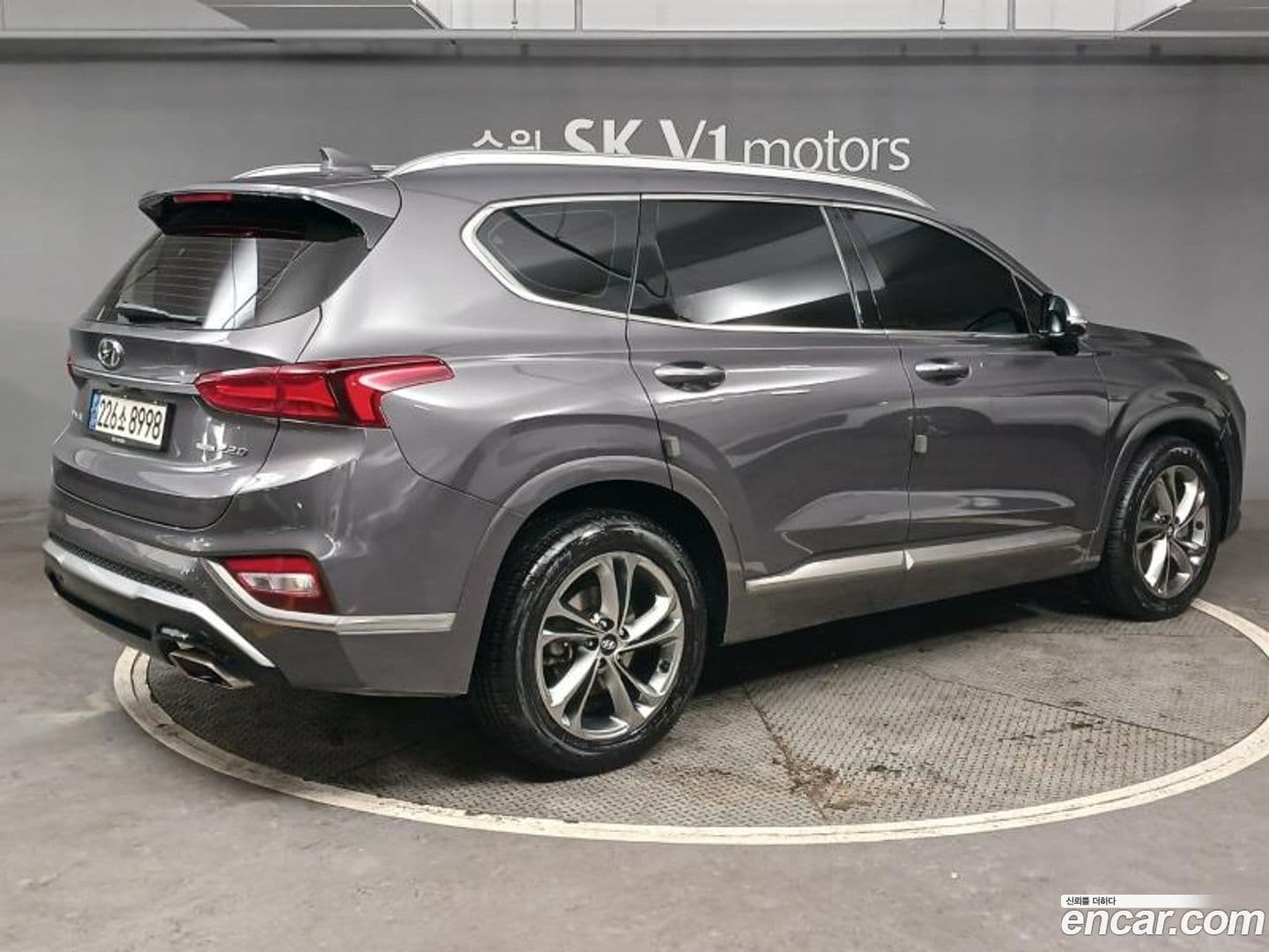 Main__Slider__Photo:Santafe Hyundai 2019.2-3
