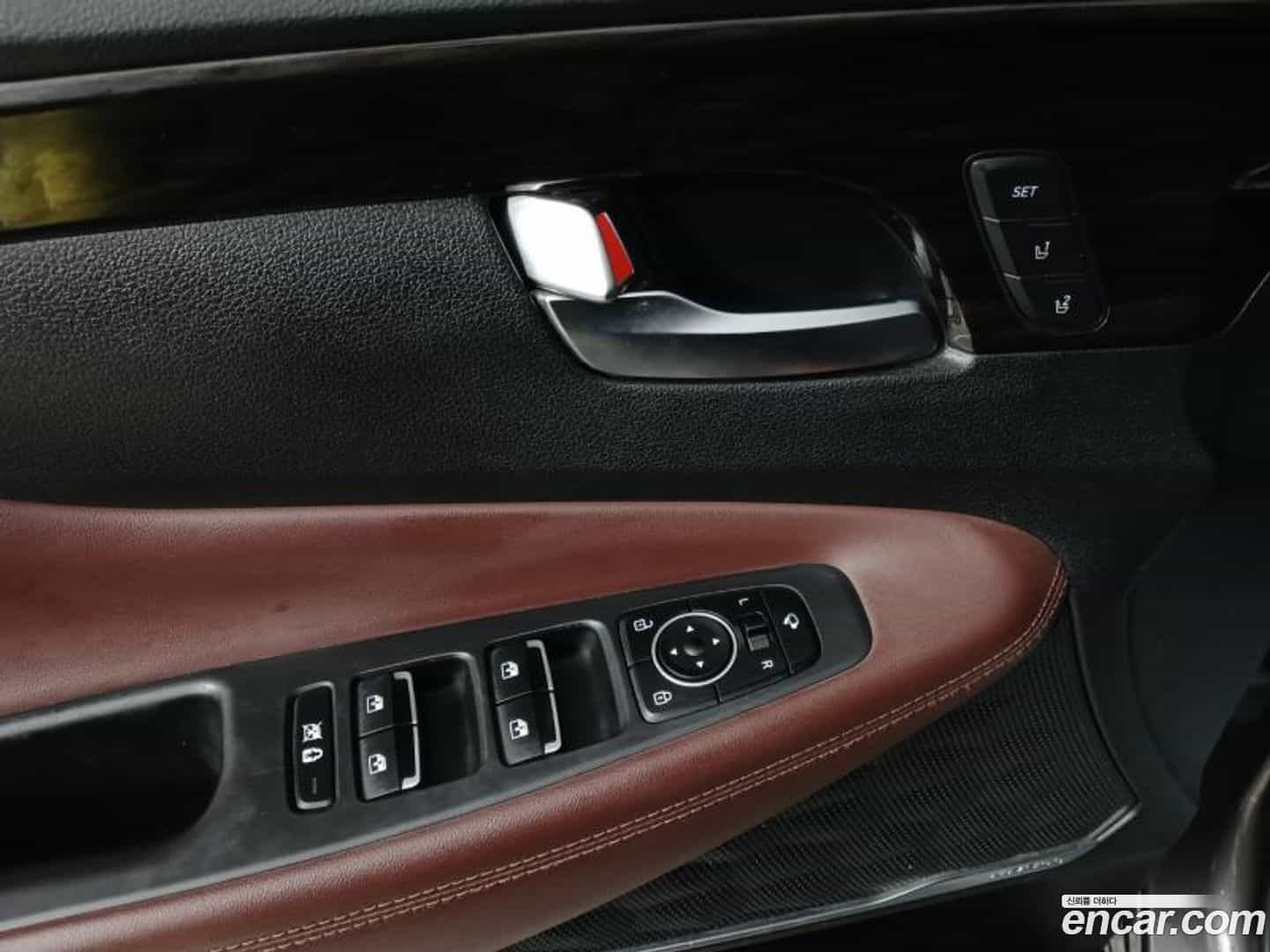 Santafe Hyundai 2019.2-INNER-009