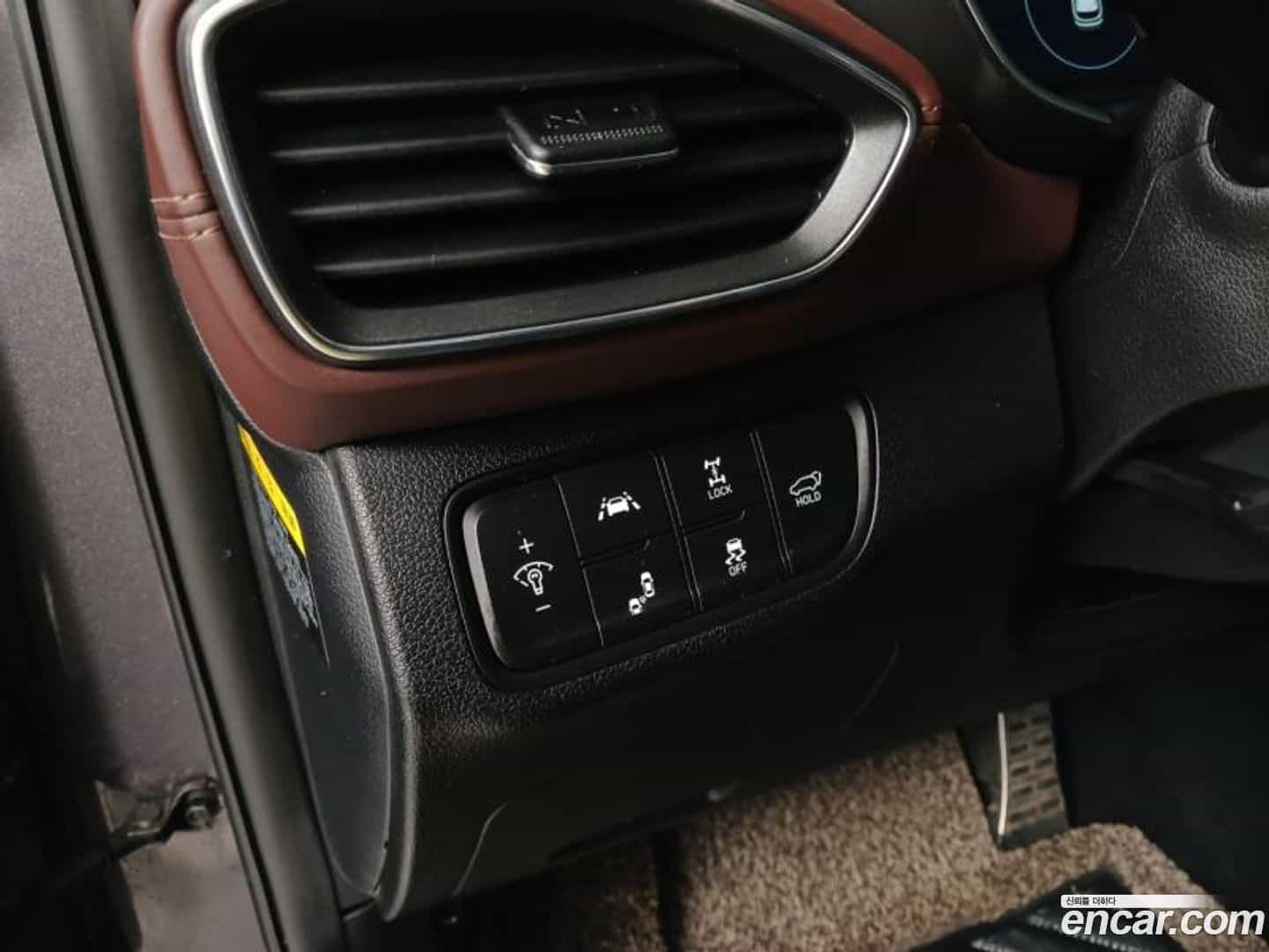 Santafe Hyundai 2019.2-INNER-010