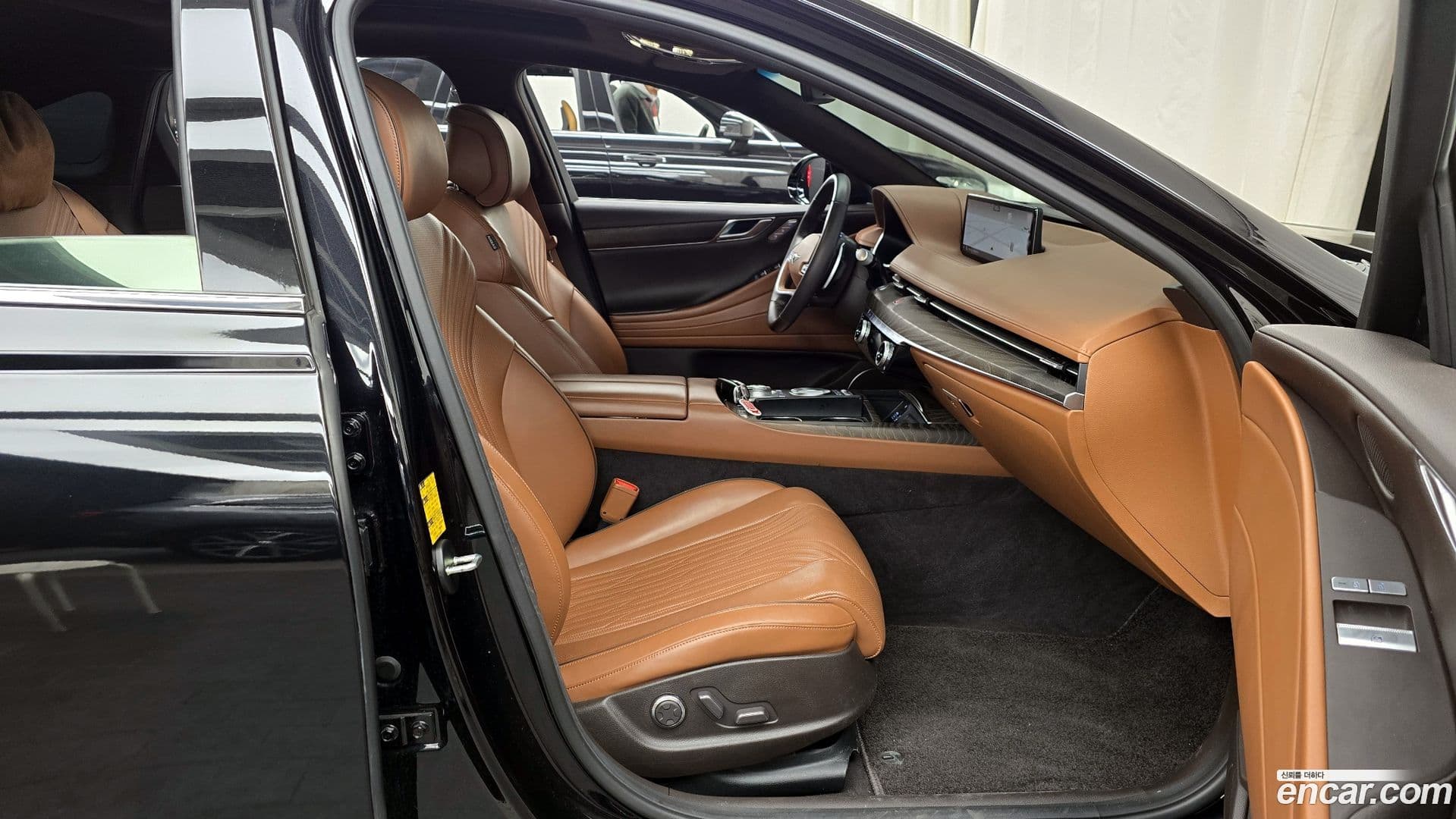 Main__Slider__Photo:G80 Genesis 2020.10-10