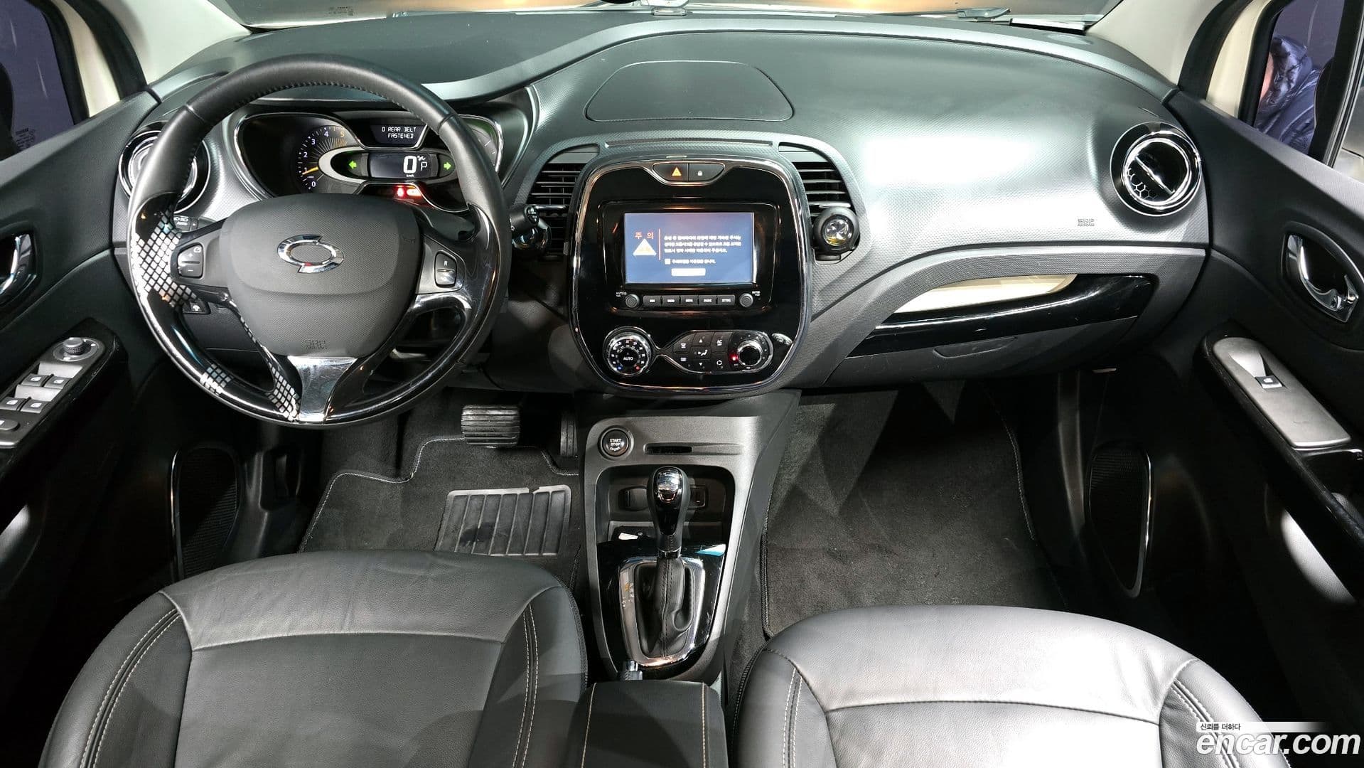 Main__Slider__Photo:QM3 Renault-KoreaSamsung 2015.8-6