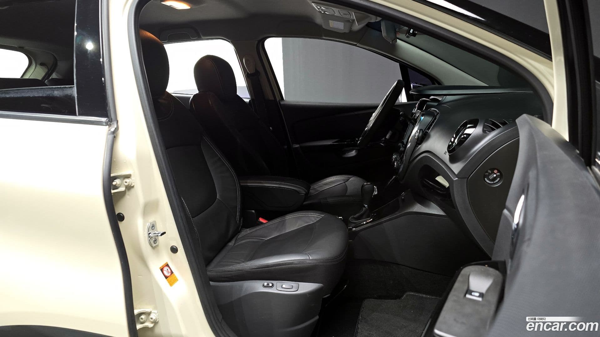 Main__Slider__Photo:QM3 Renault-KoreaSamsung 2015.8-9