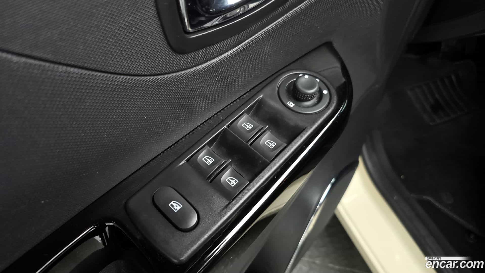 QM3 Renault-KoreaSamsung 2015.8-OPTION-022