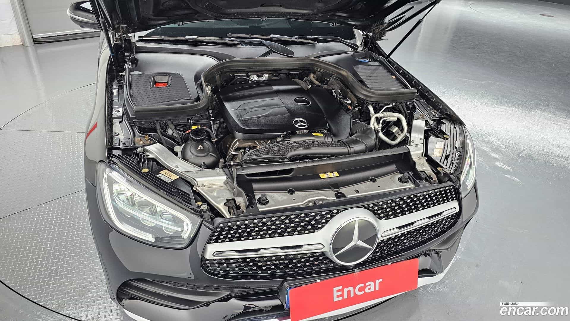 GLC-Class Mercedes-Benz 2022.6-INNER-006