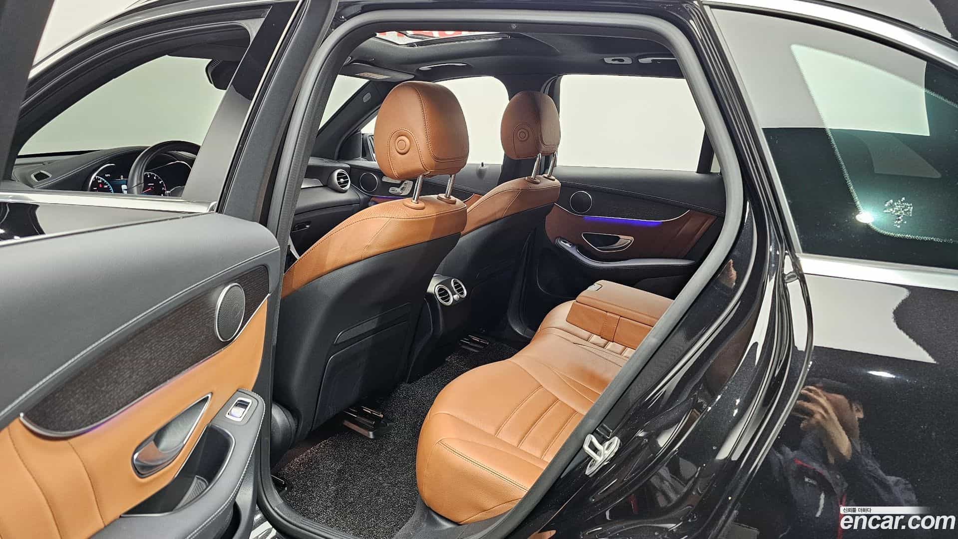 GLC-Class Mercedes-Benz 2022.6-OPTION-015