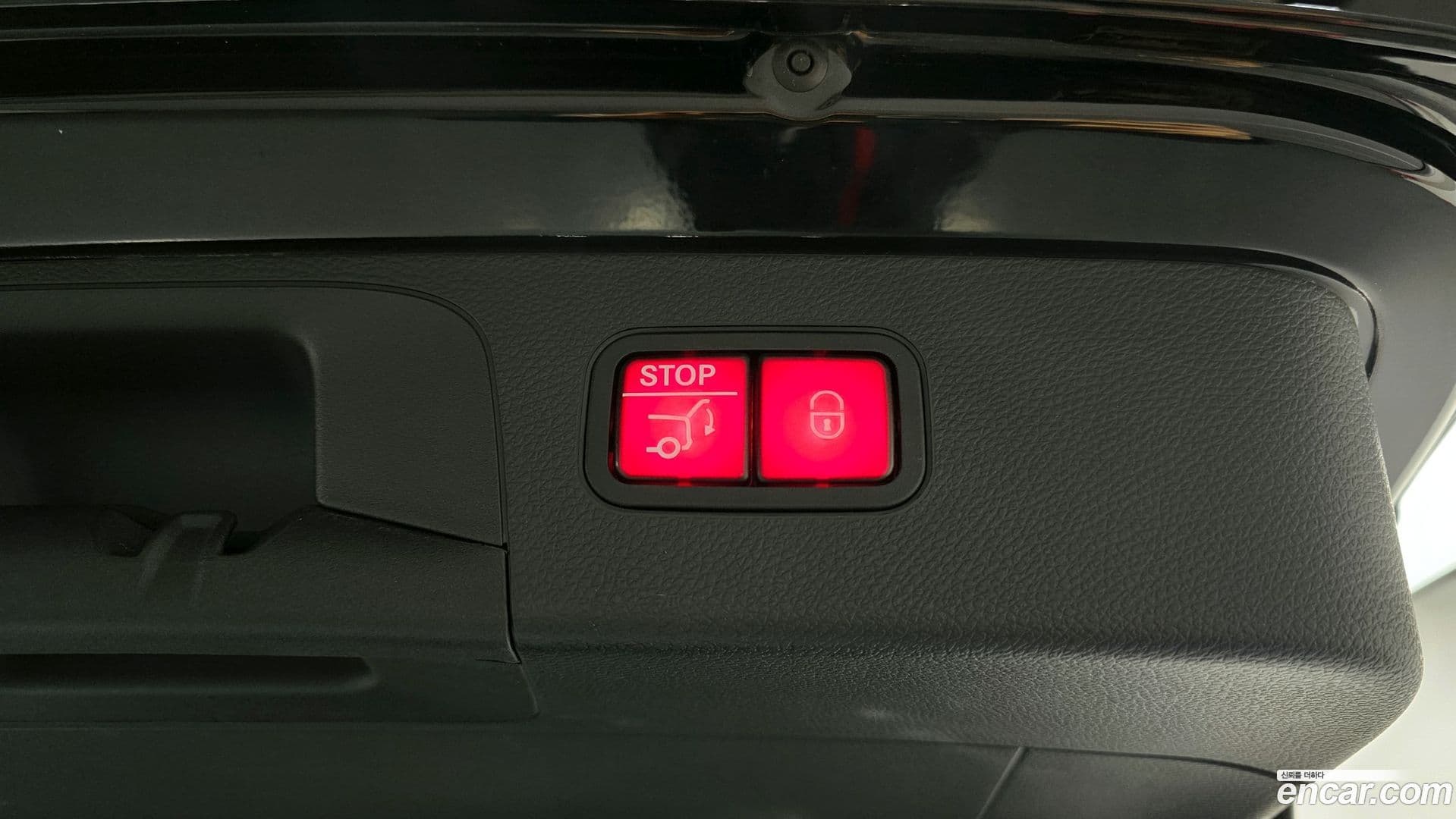 Main__Slider__Photo:GLC-Class Mercedes-Benz 2022.6-17