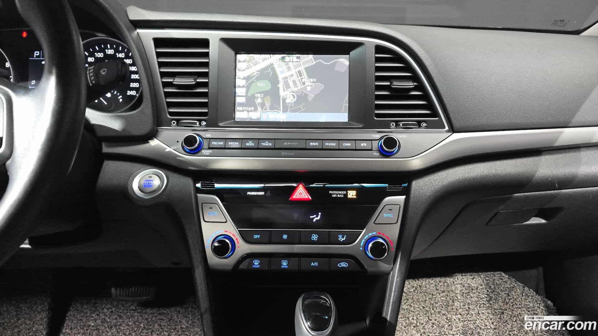 AVANTE Hyundai 2016.7-OPTION-018