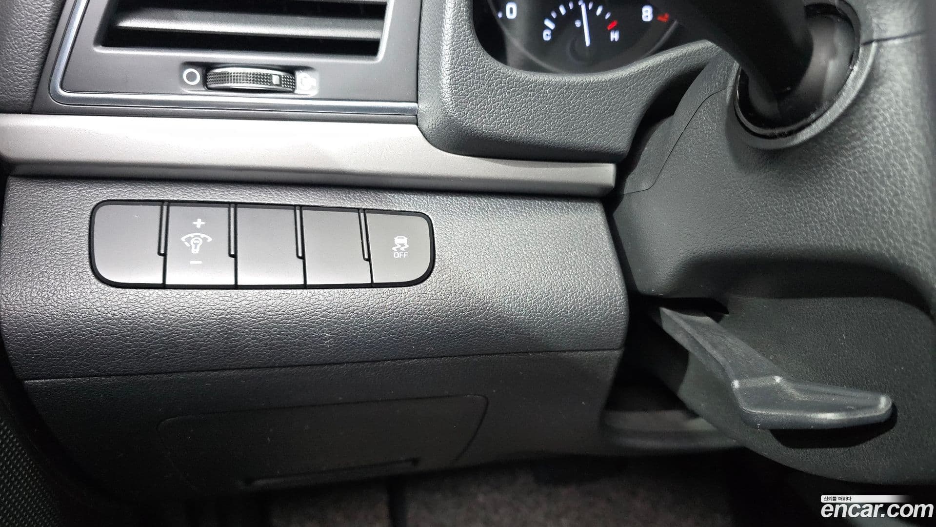 Main__Slider__Photo:AVANTE Hyundai 2016.7-15