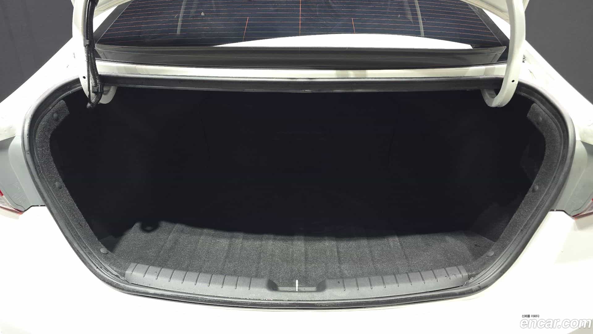 AVANTE Hyundai 2016.7-OPTION-024