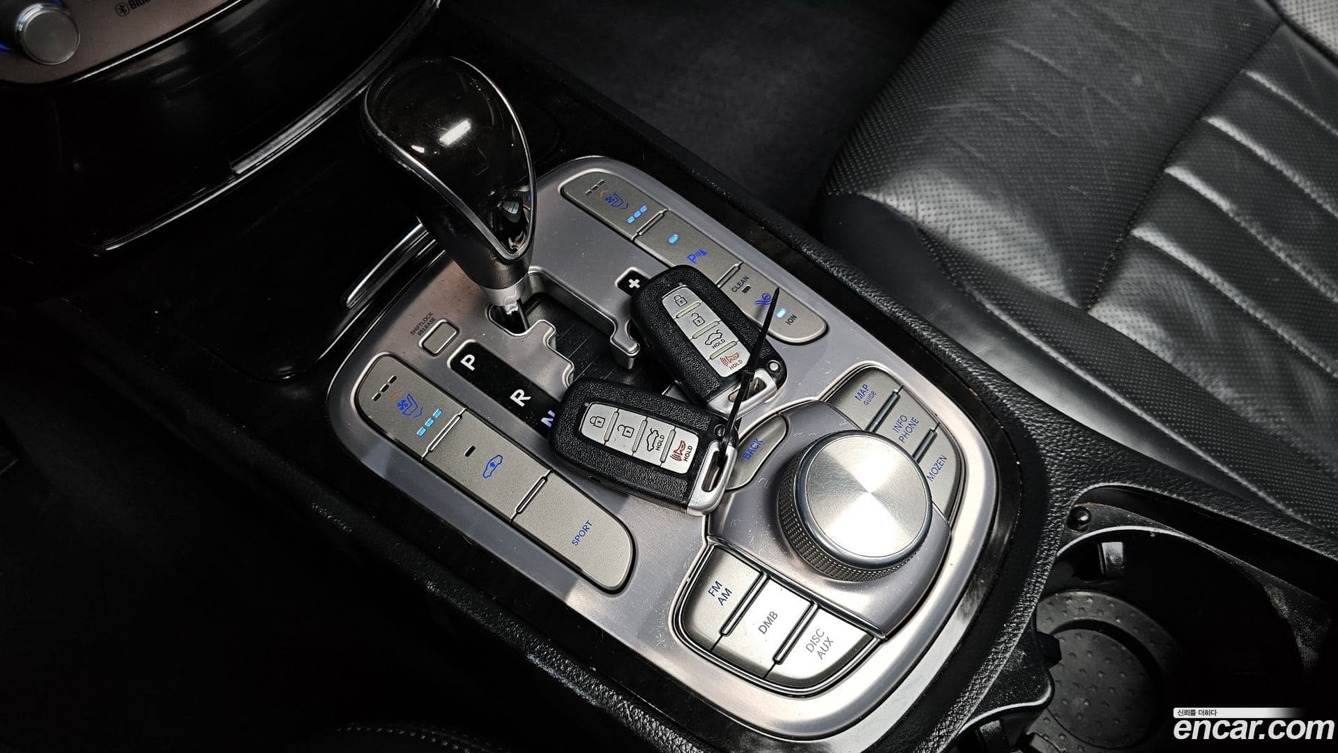 Main__Slider__Photo:Genesis Hyundai 2011.3-8