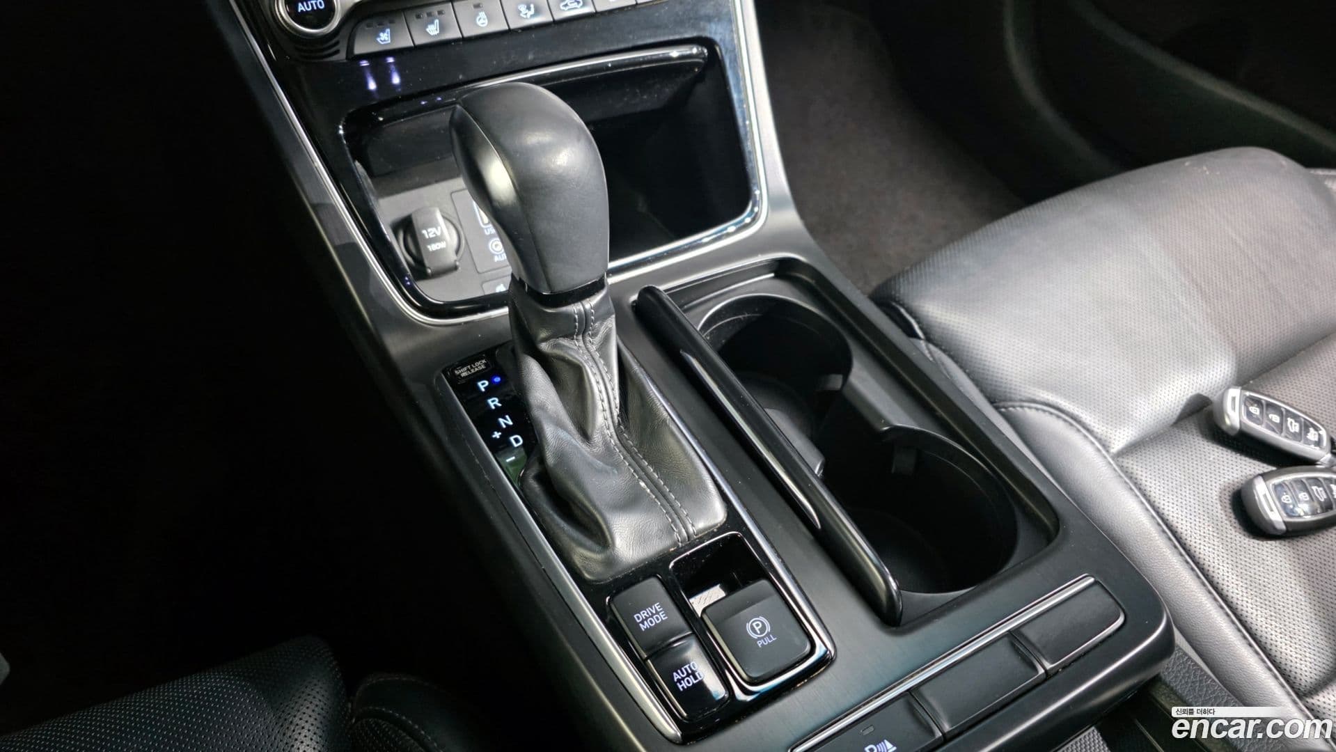 Main__Slider__Photo:Grandeur Hyundai 2017.0-8