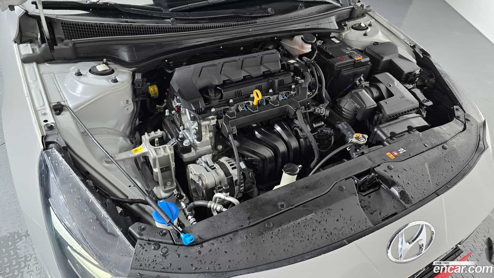 AVANTE Hyundai 2022.0-INNER-006