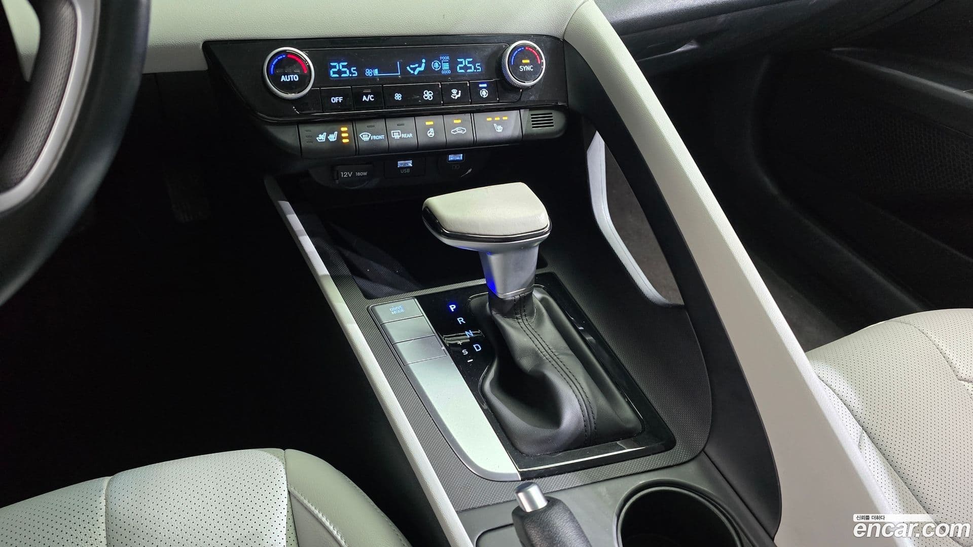 Main__Slider__Photo:AVANTE Hyundai 2022.0-8