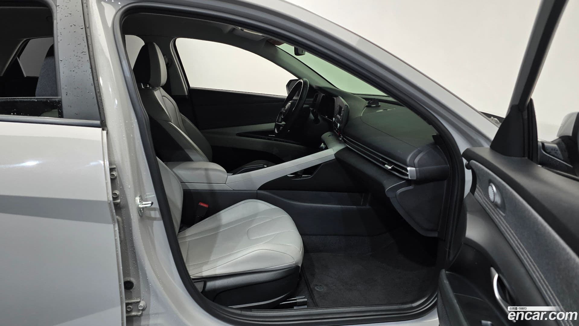 Main__Slider__Photo:AVANTE Hyundai 2022.0-10